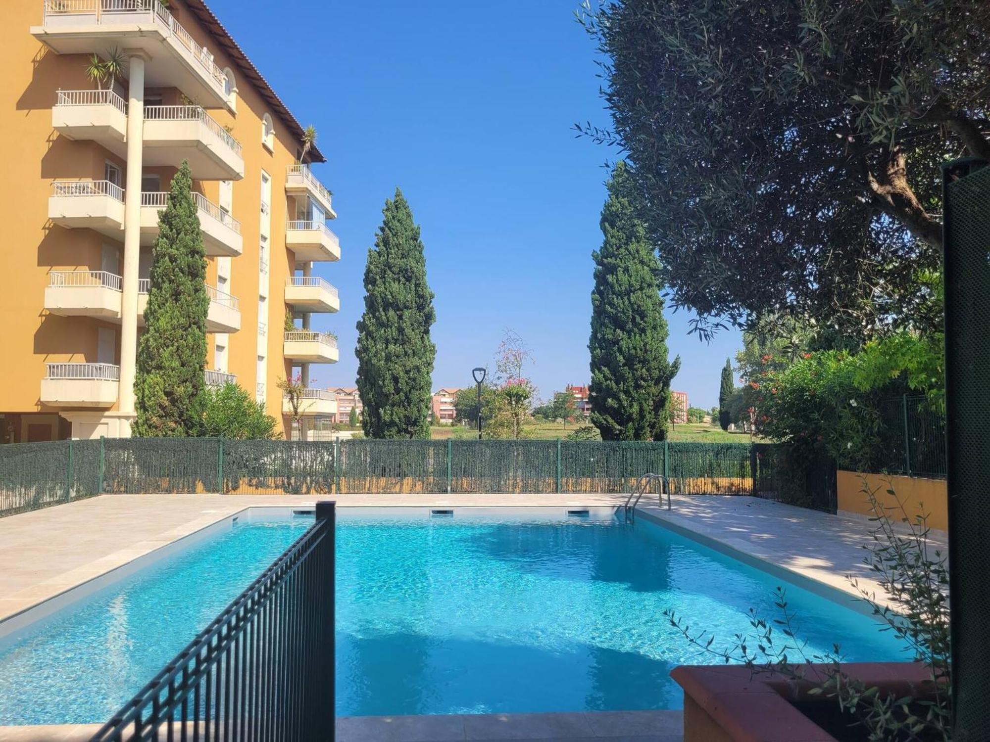 דירות לאט Le Jardin D'Hugo מראה חיצוני תמונה